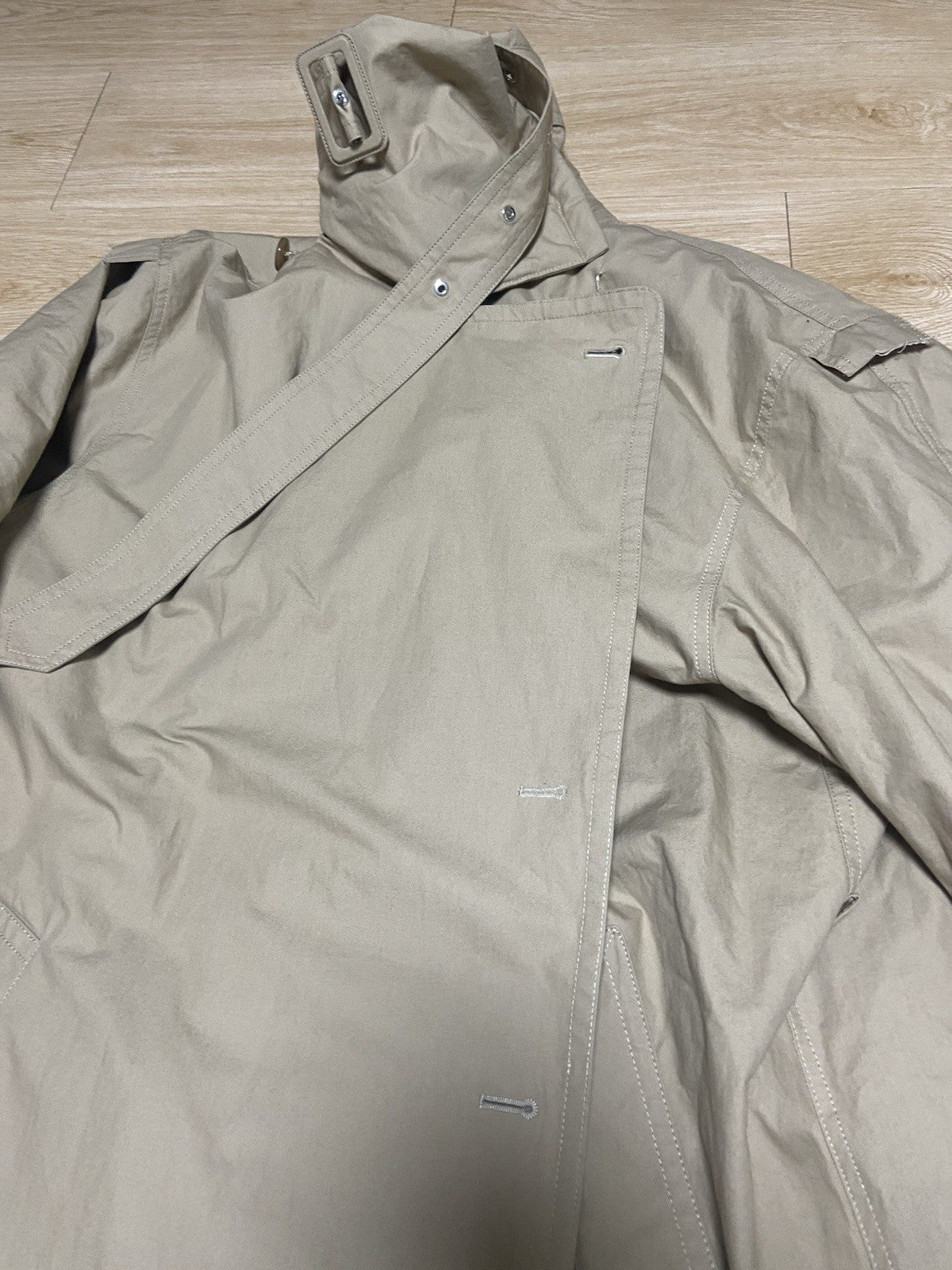 L Vetements incognito Oversized trench coat jacket