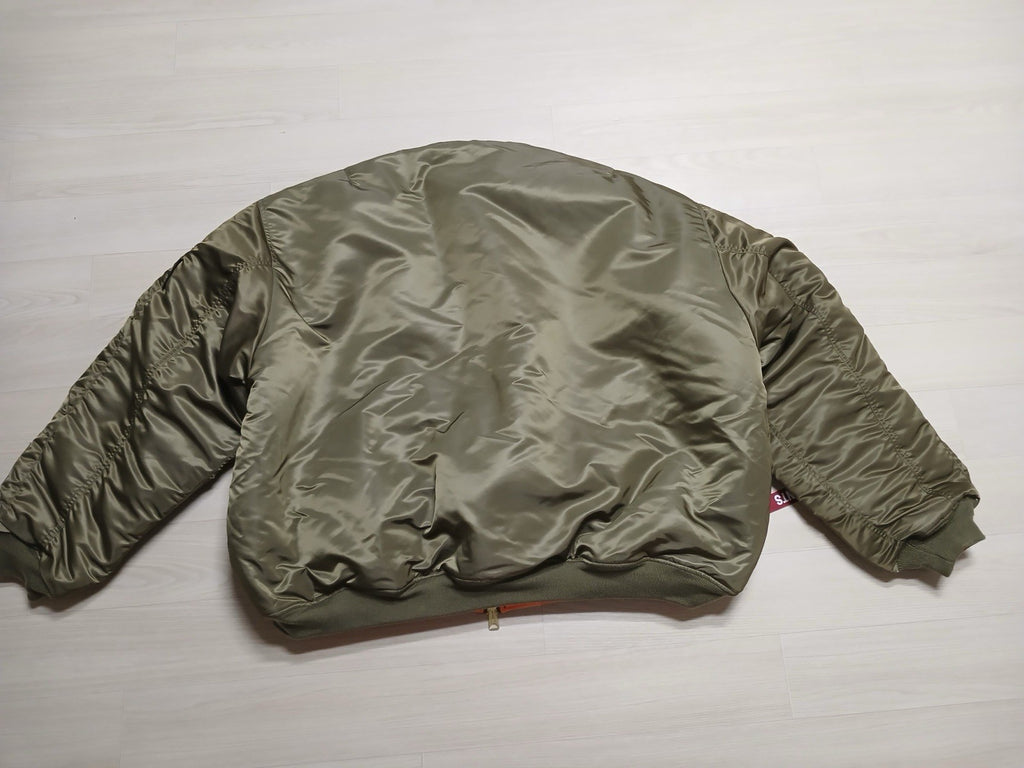 m Vetements Multi pocket cargo oversized Reversible bomber jacket
