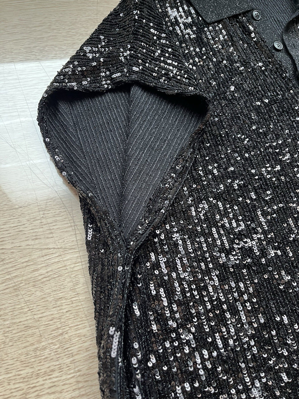 46 saint laurent full sequin sleeveless polo shirt top