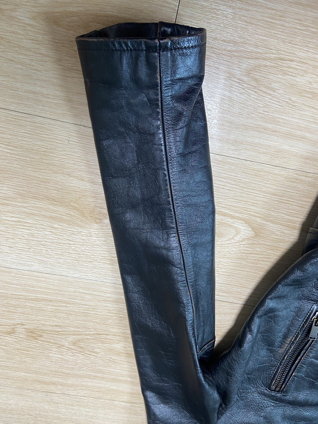 46 Saint Laurent 1971 printing L01 rider leather jacket