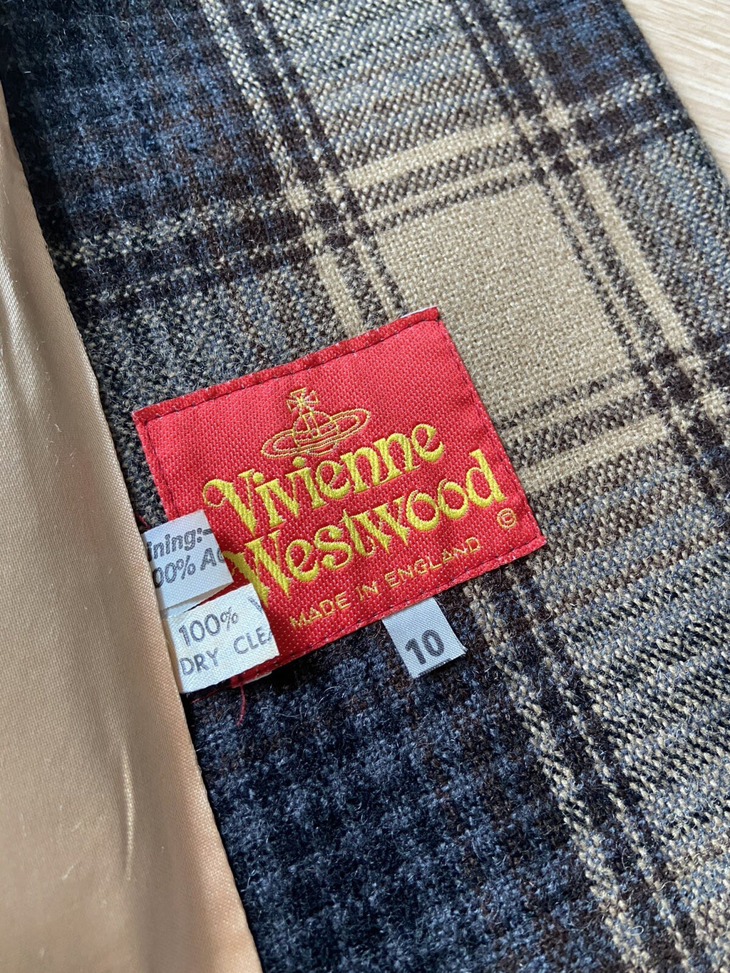 10 Vivienne westwood Made in england vintage 80s 90s tartan blazer jacket