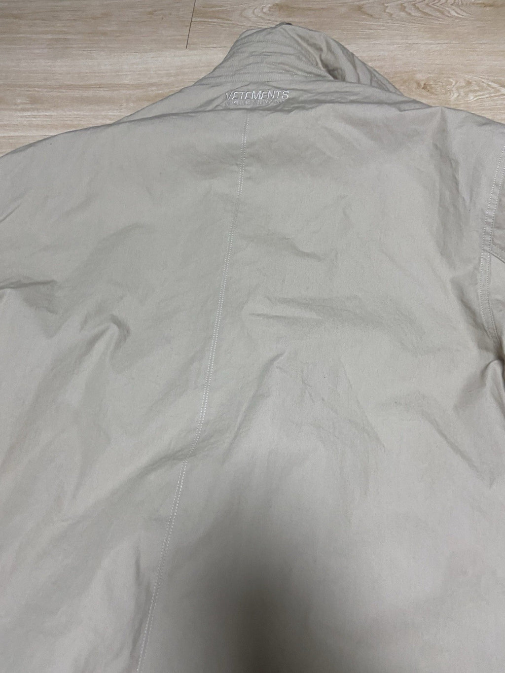 L Vetements incognito Oversized trench coat jacket