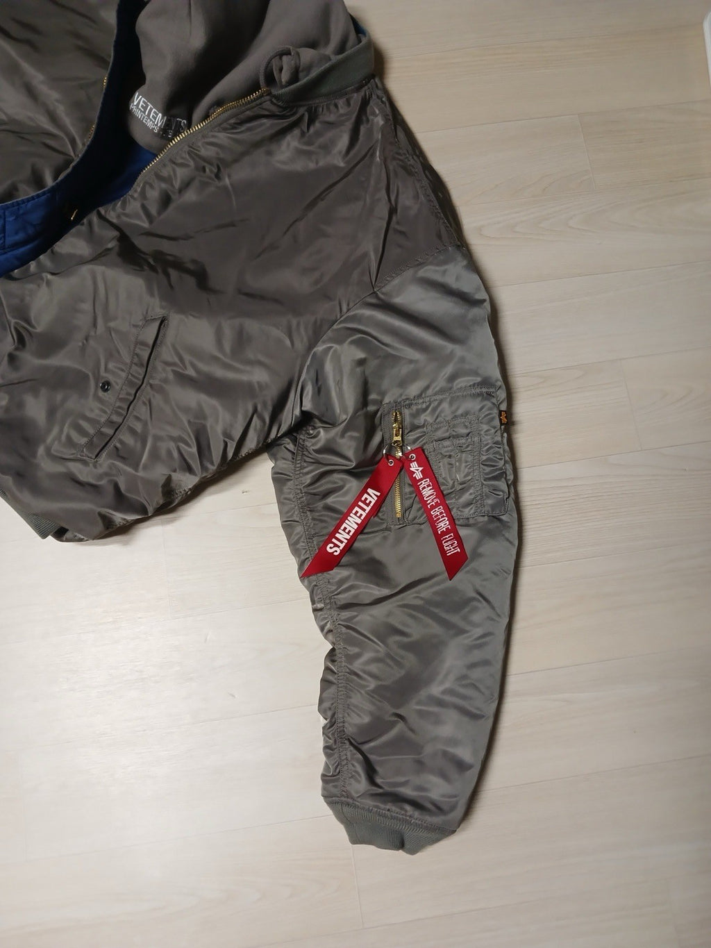 S Vetements alpha ss17 reversible oversized bomber jacket