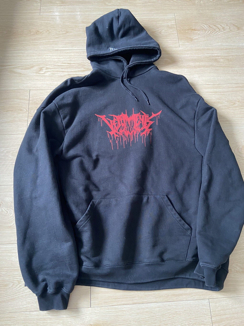 S Vetements CITY METAL red LOGO oversized hoodie