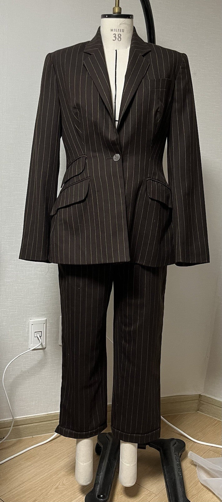 10 Vivienne Westwood GOLD LABEL vintage hourglass pinstripe blazer jacket