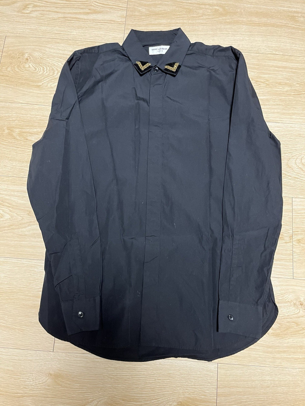 38 sequin embellished collar button up shirt