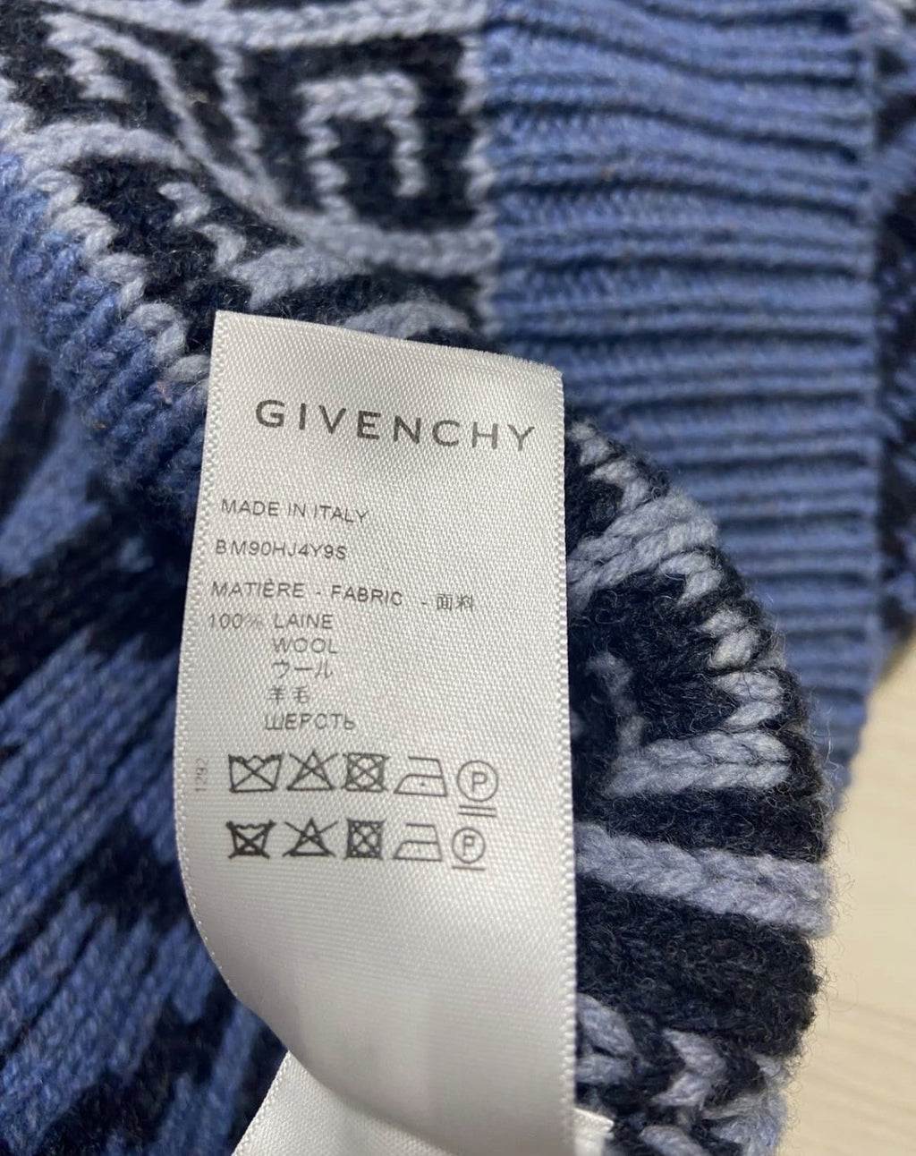 M Givenchy Chito Oversized Knit Sweaters