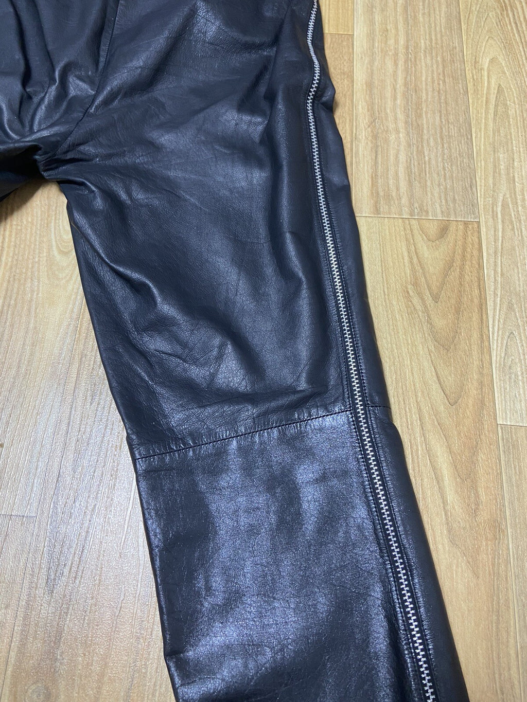 34 Chanel Calfskin leather side zipper biker pants jeans