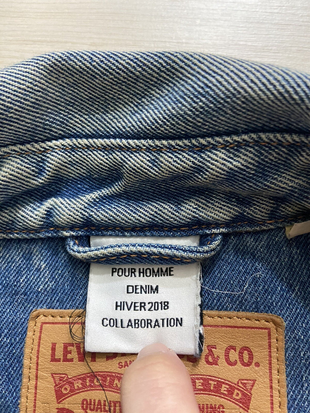 M Vetements Levis Oversized two Pocket denim shirt jacket