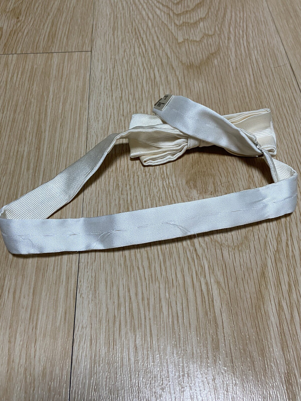 OS Saint laurent Silk bow tie