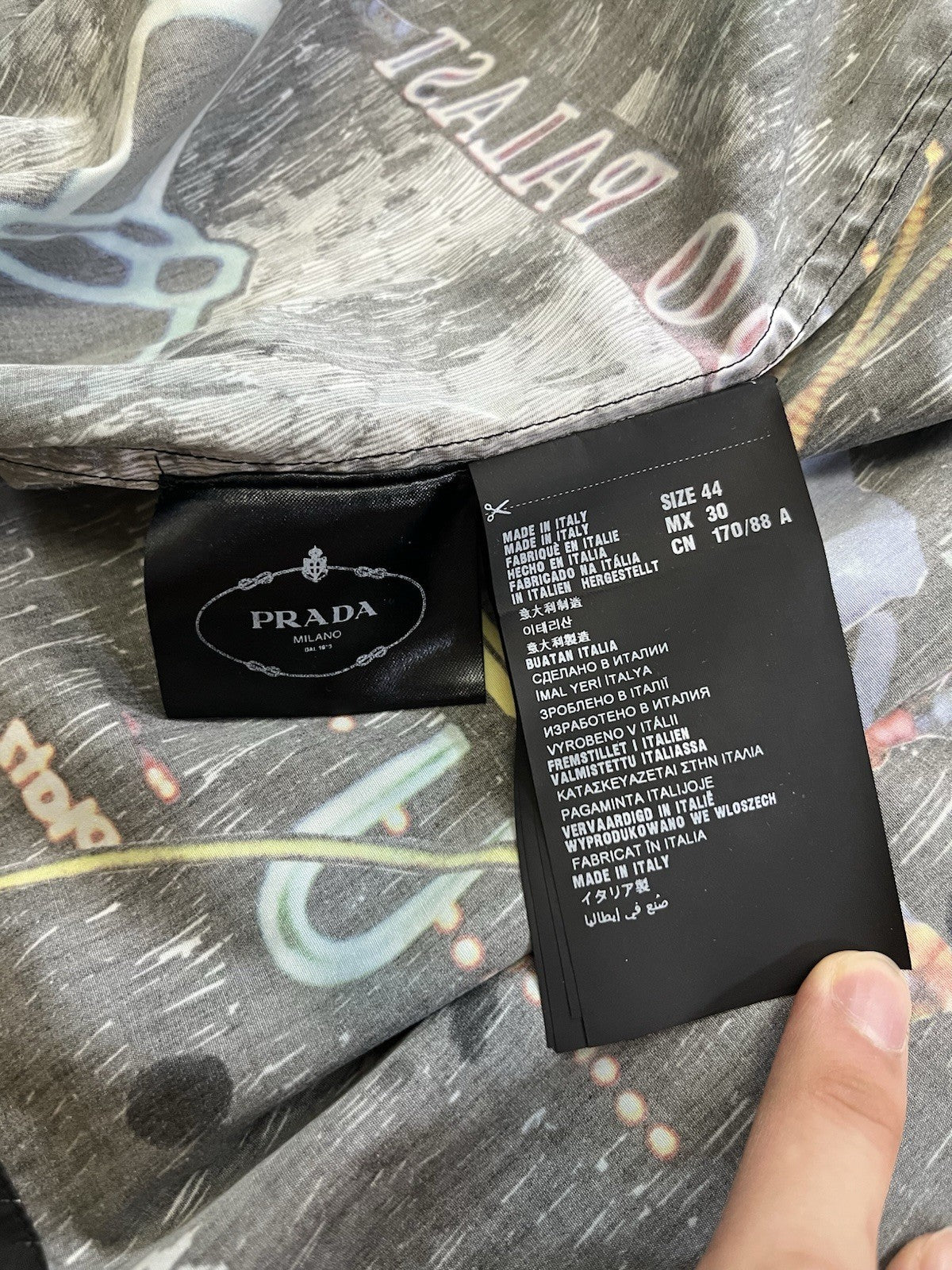 44 prada fw16 christophe chemin NIVOSE short sleeve shirt