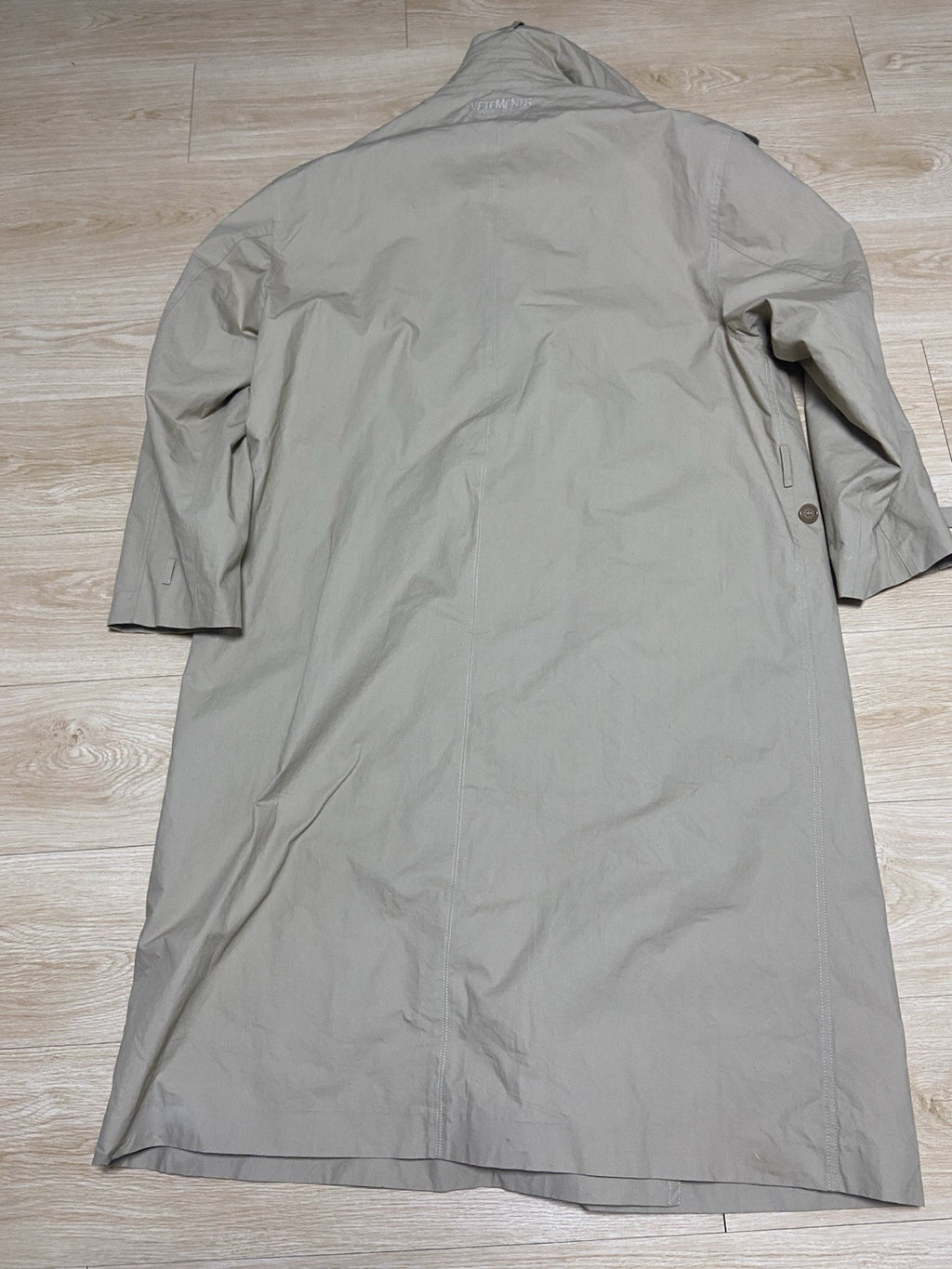 L Vetements incognito Oversized trench coat jacket