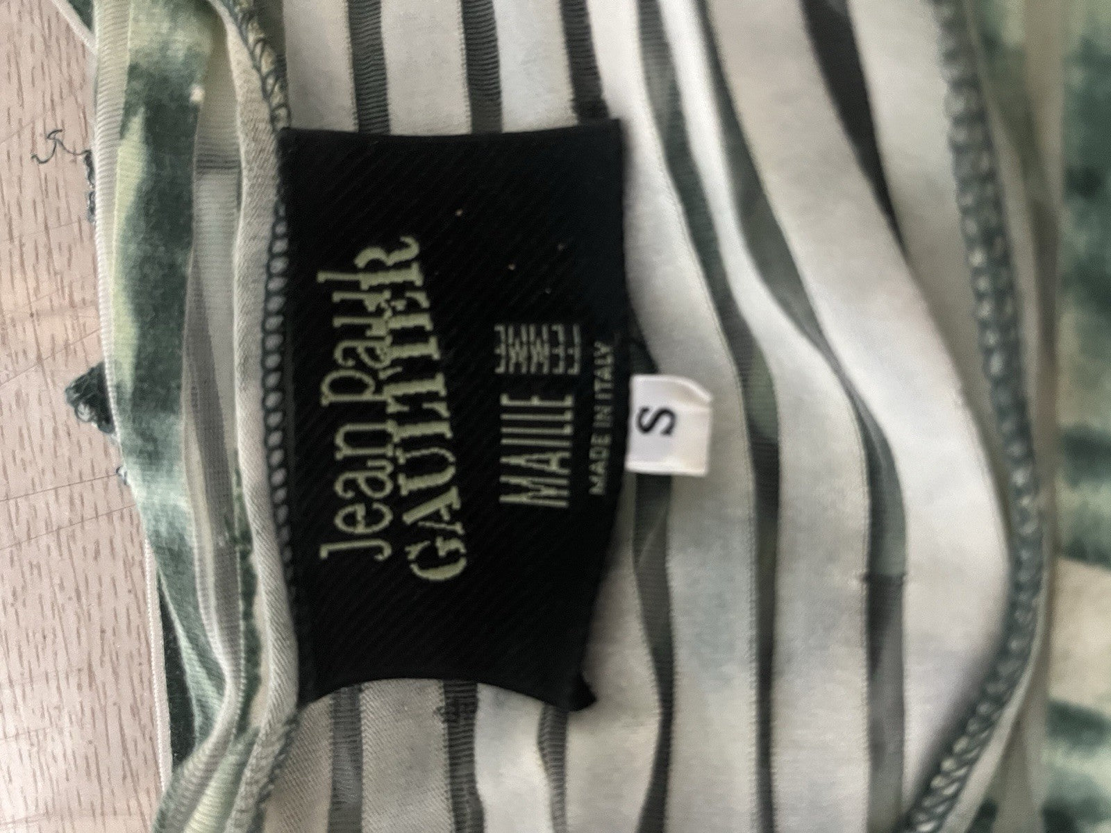 S Jean paul gaultier Ss01 Vintage maille femme Gargoyle power net Long Sleeve