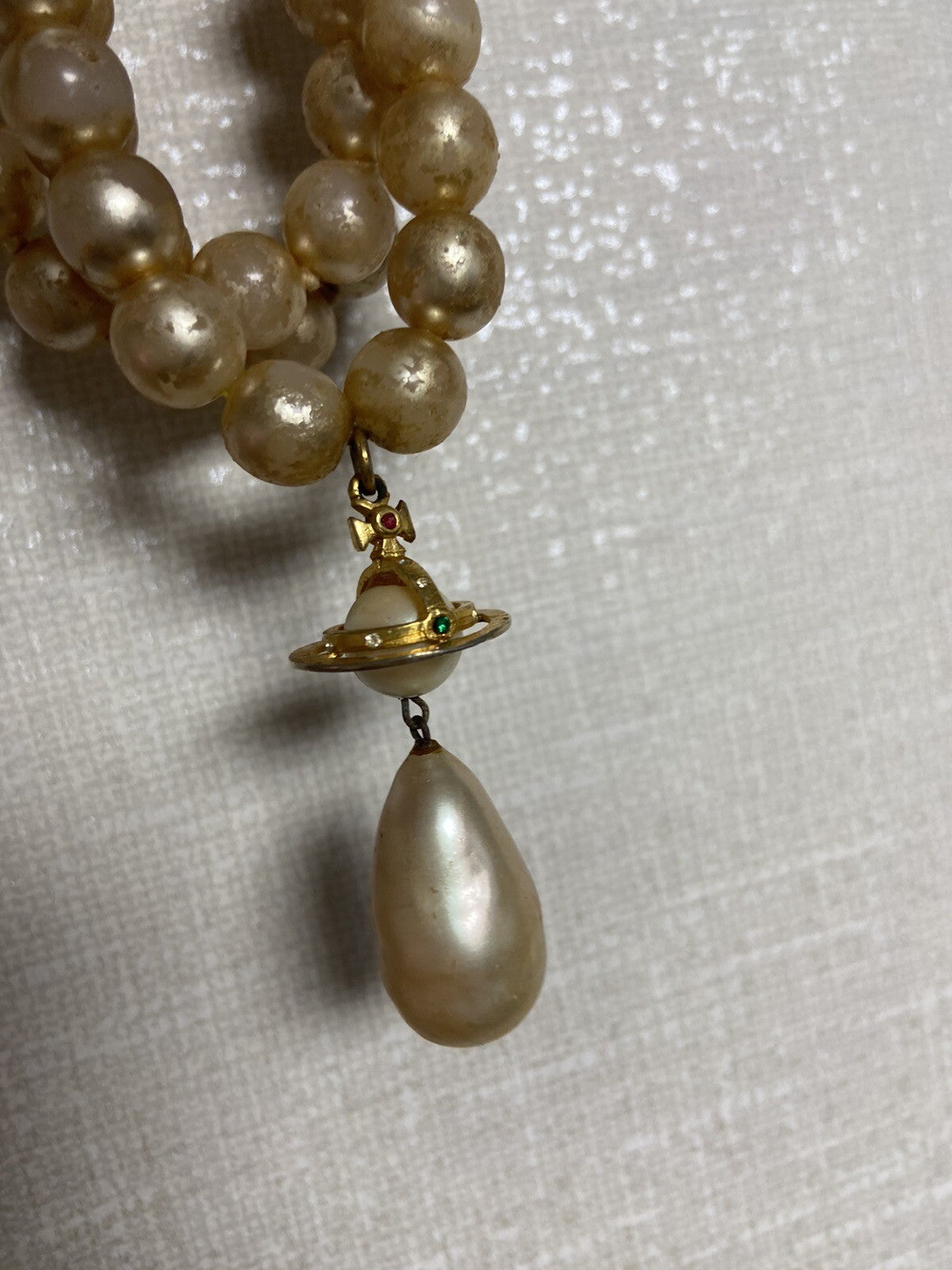 Os Vivienne westwood Vintage three pearl drop orb necklace