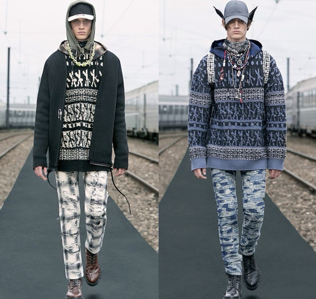 M Givenchy Chito Oversized Knit Sweaters