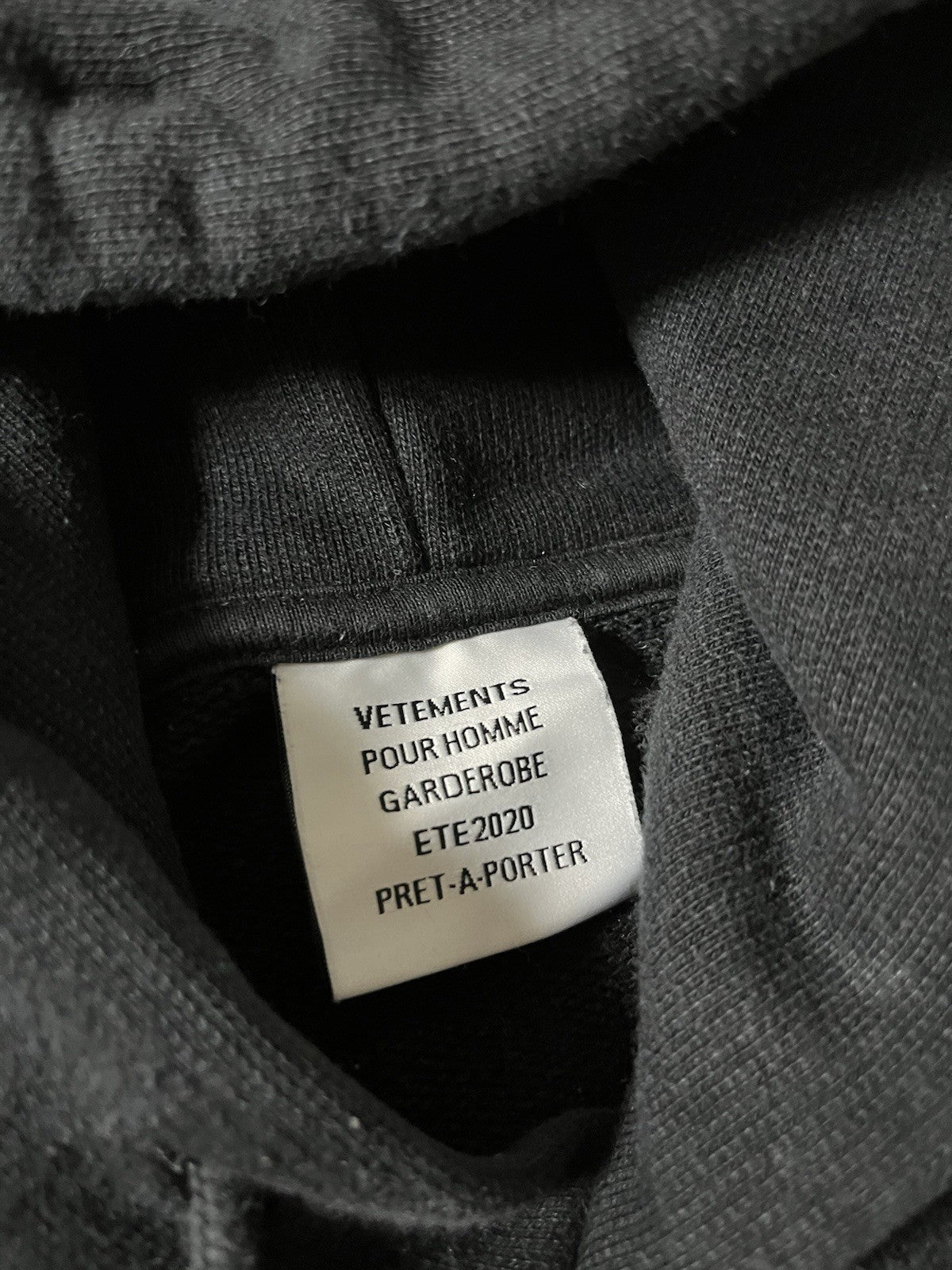 L Vetements SHUT UP oversized hoodie
