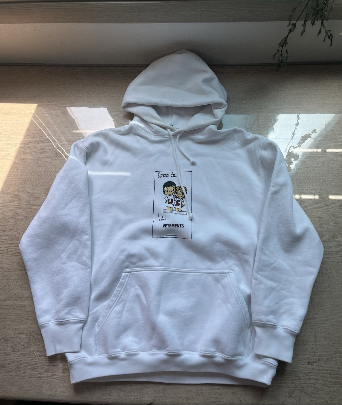 S Vetements love is us minikim oversized pull over hoodie