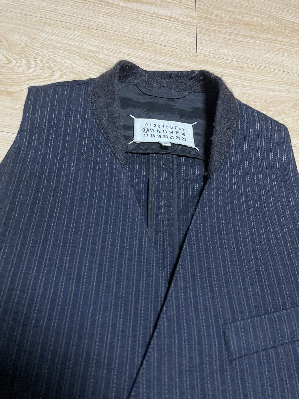50 Maison Margiela 6B striped sleeveless blazer jacket vest