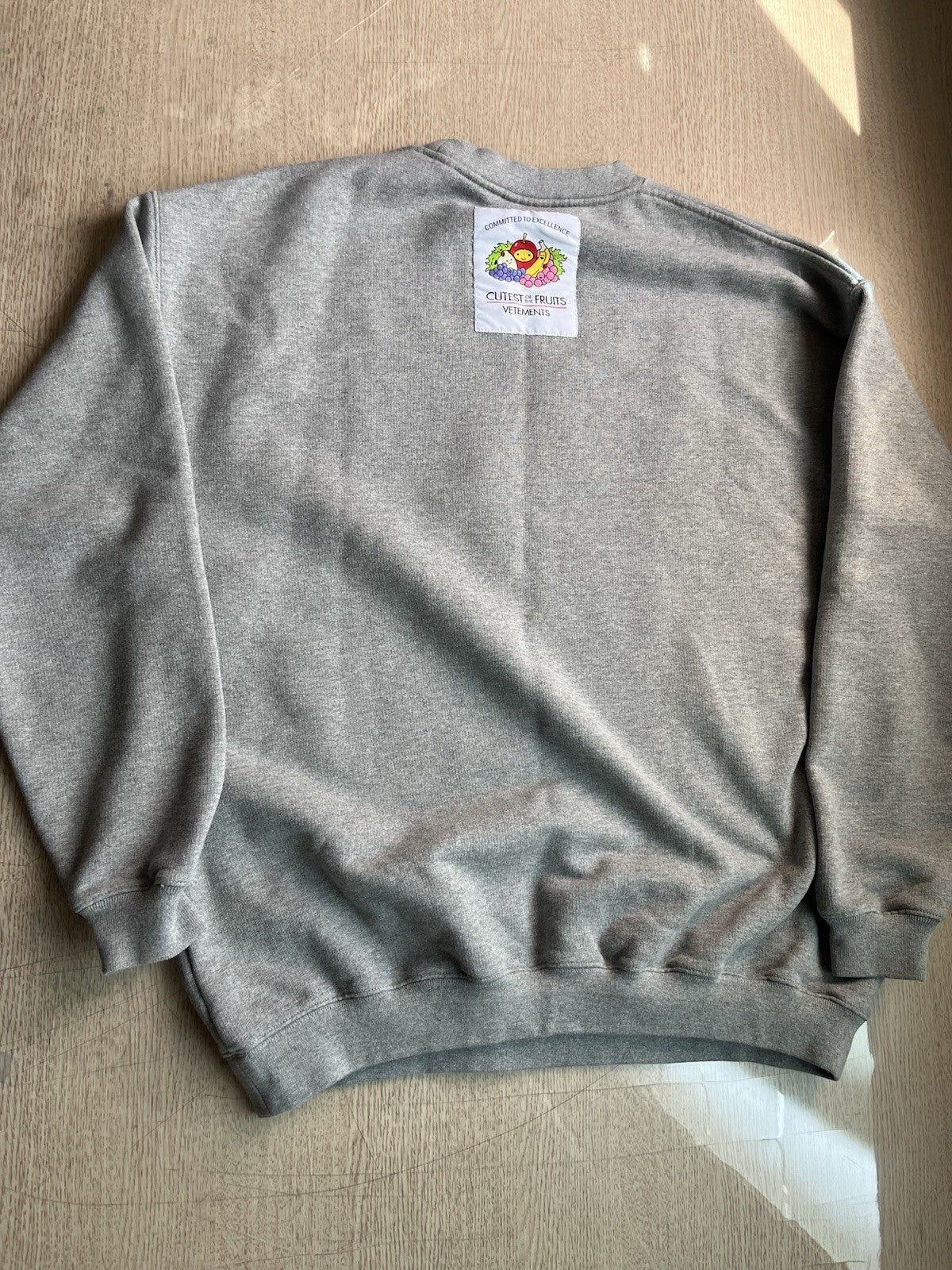 XS Vetements cutiest of the fruits oversized sweatshirts
