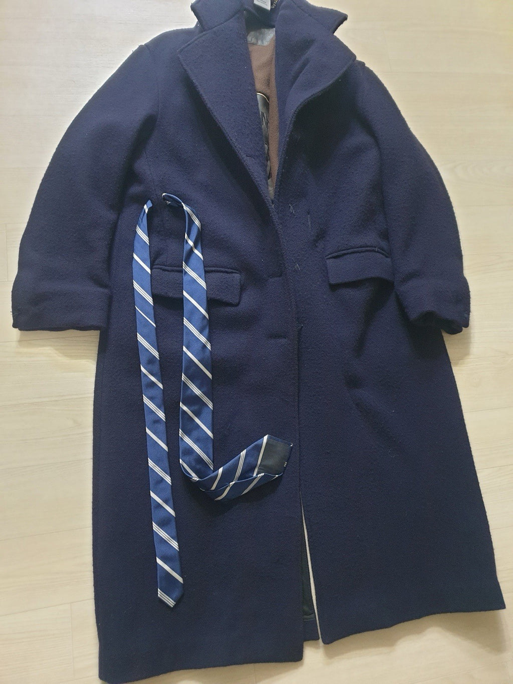 M Vetements oversized TIE leather trim VAGABOND wool coat