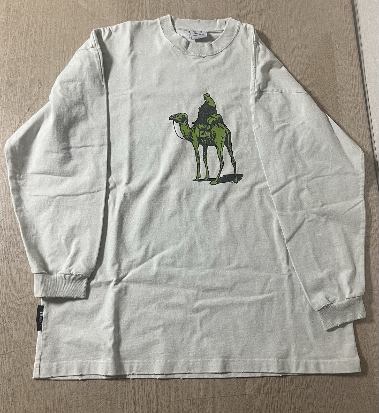 S vetements SILK ROAD distressed oversized long sleeve shirt