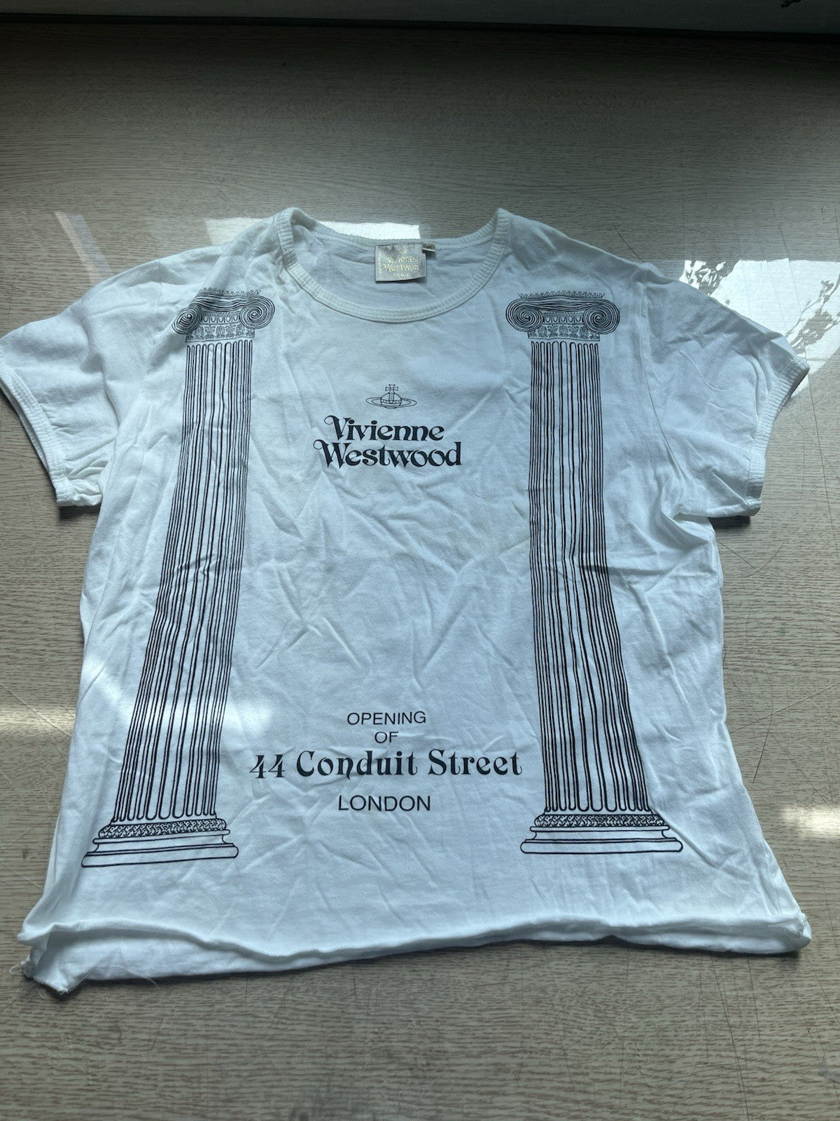 M Vivienne Westwood gold label orb logo cropped t shirt