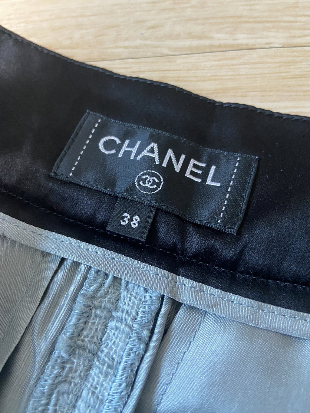 38 Chanel Waist bend ribbon wool tweed wide pants