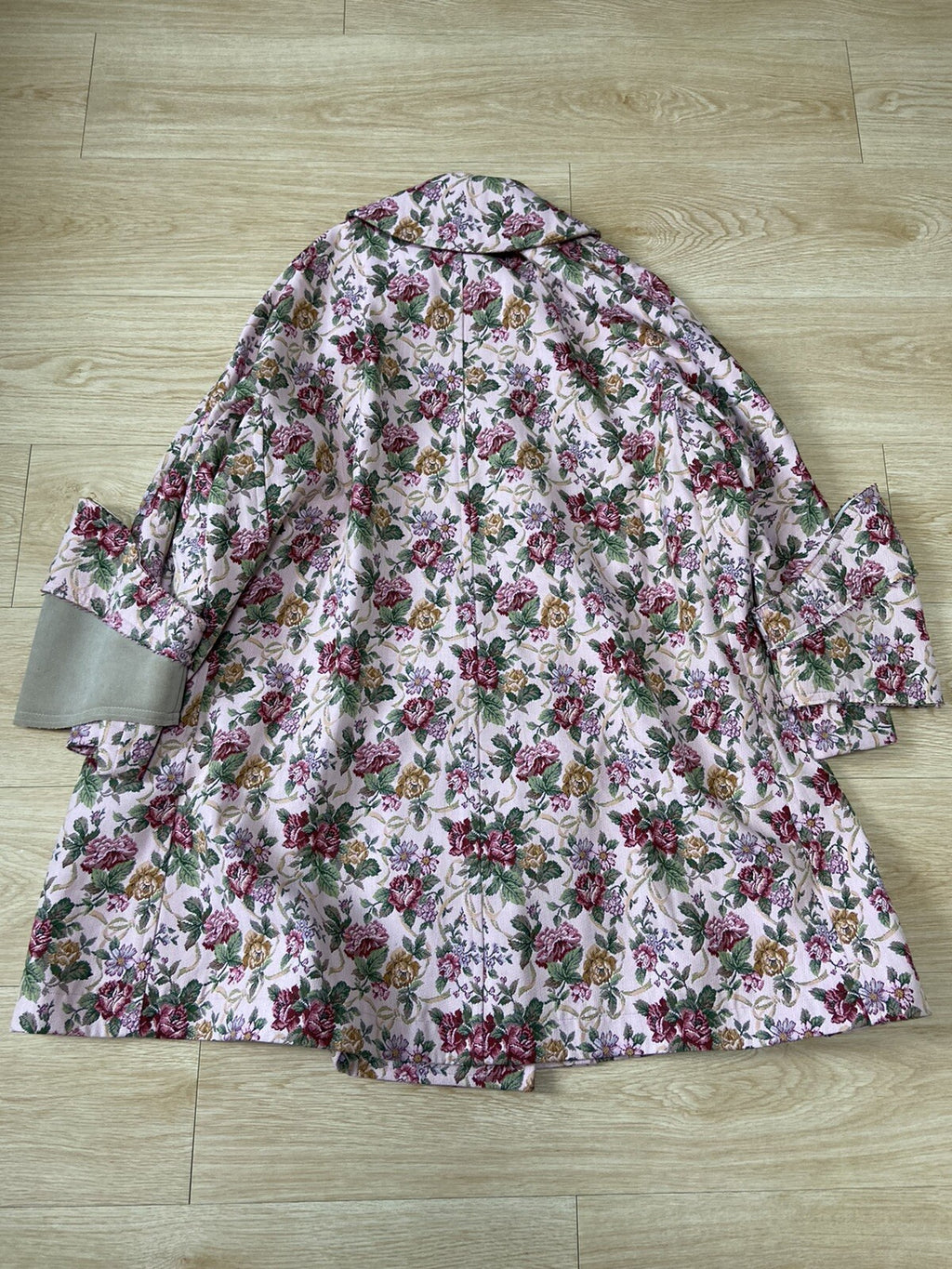 XS Comme des garcons AW16 Oversized jacquard floral coat