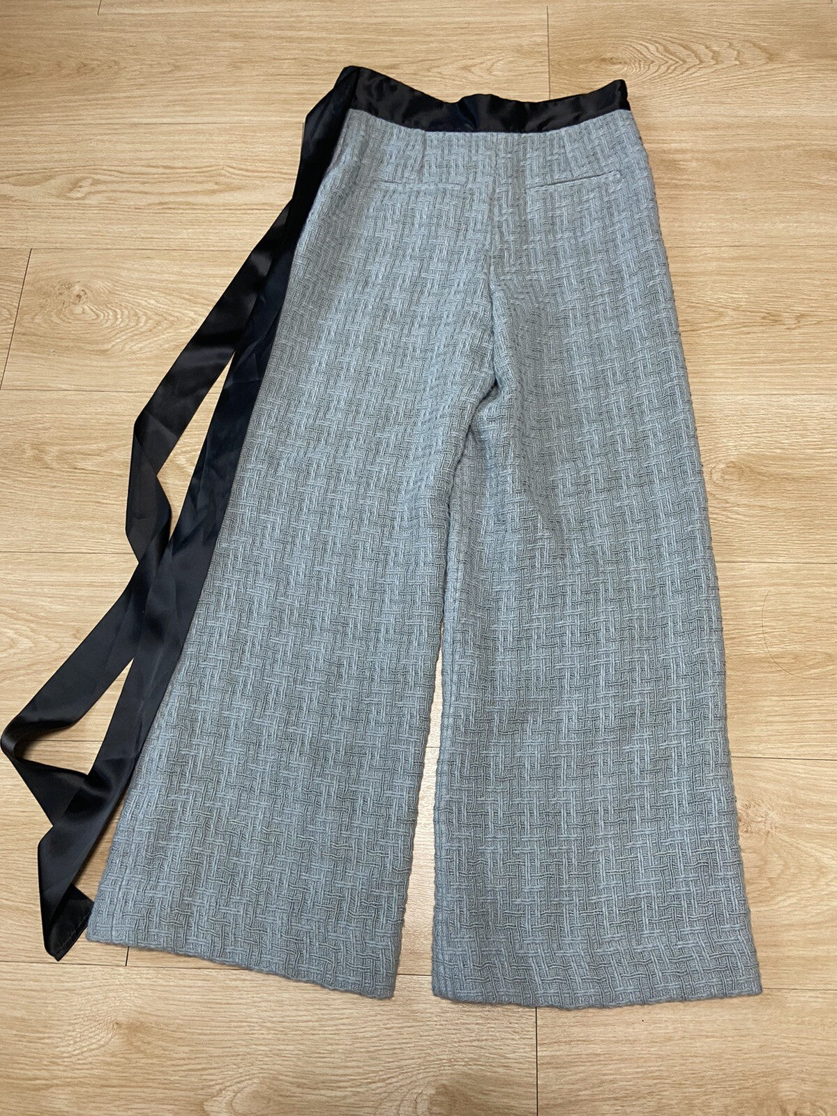 38 Chanel Waist bend ribbon wool tweed wide pants