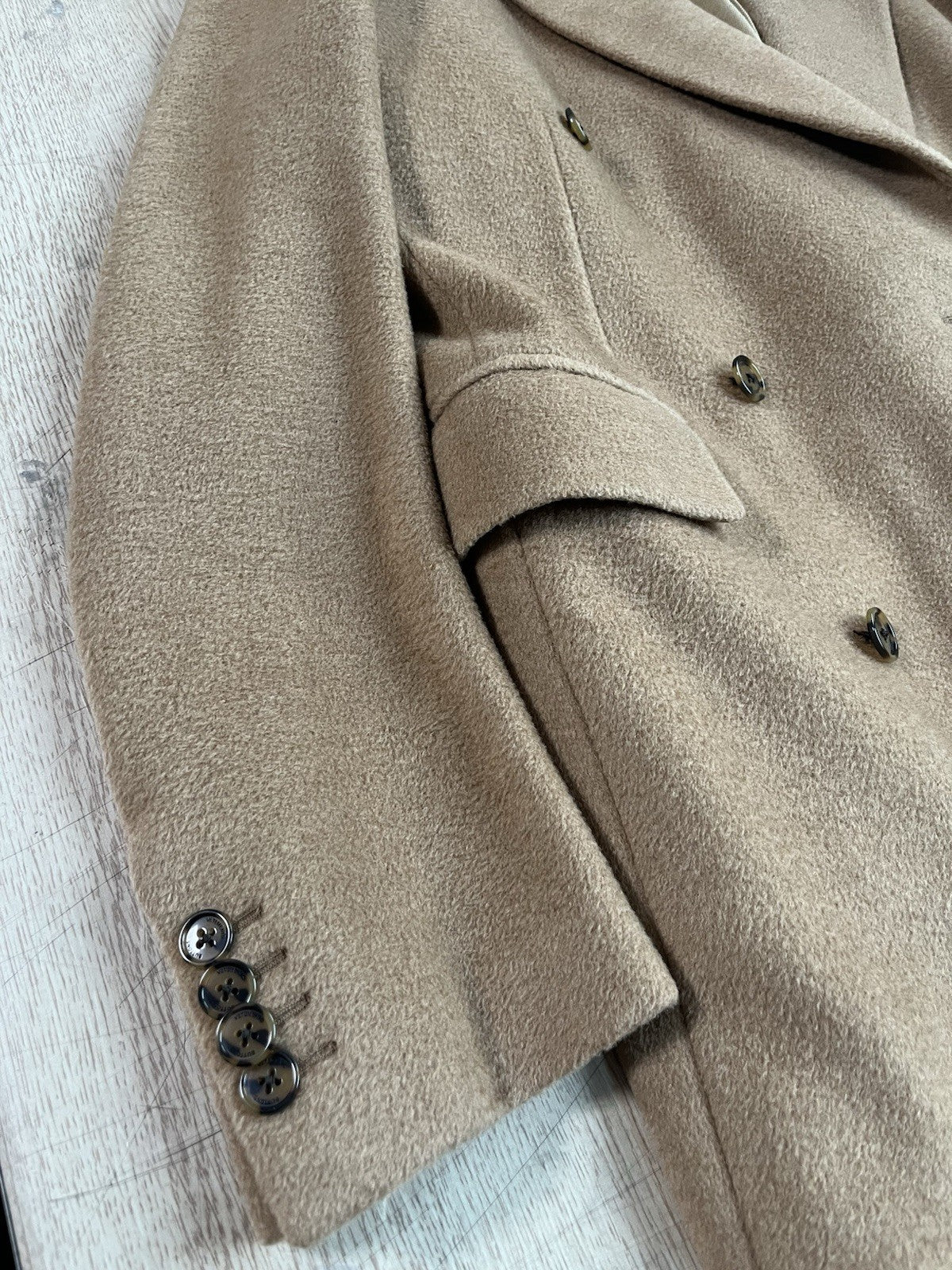 XS Vetements fw17 baby camel wool double breasted coat
