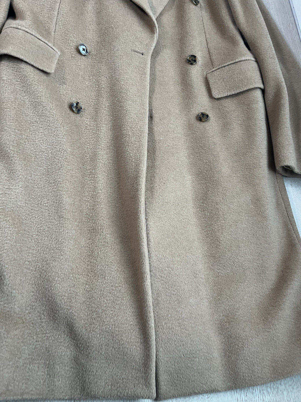 XS Vetements fw17 baby camel wool double breasted coat