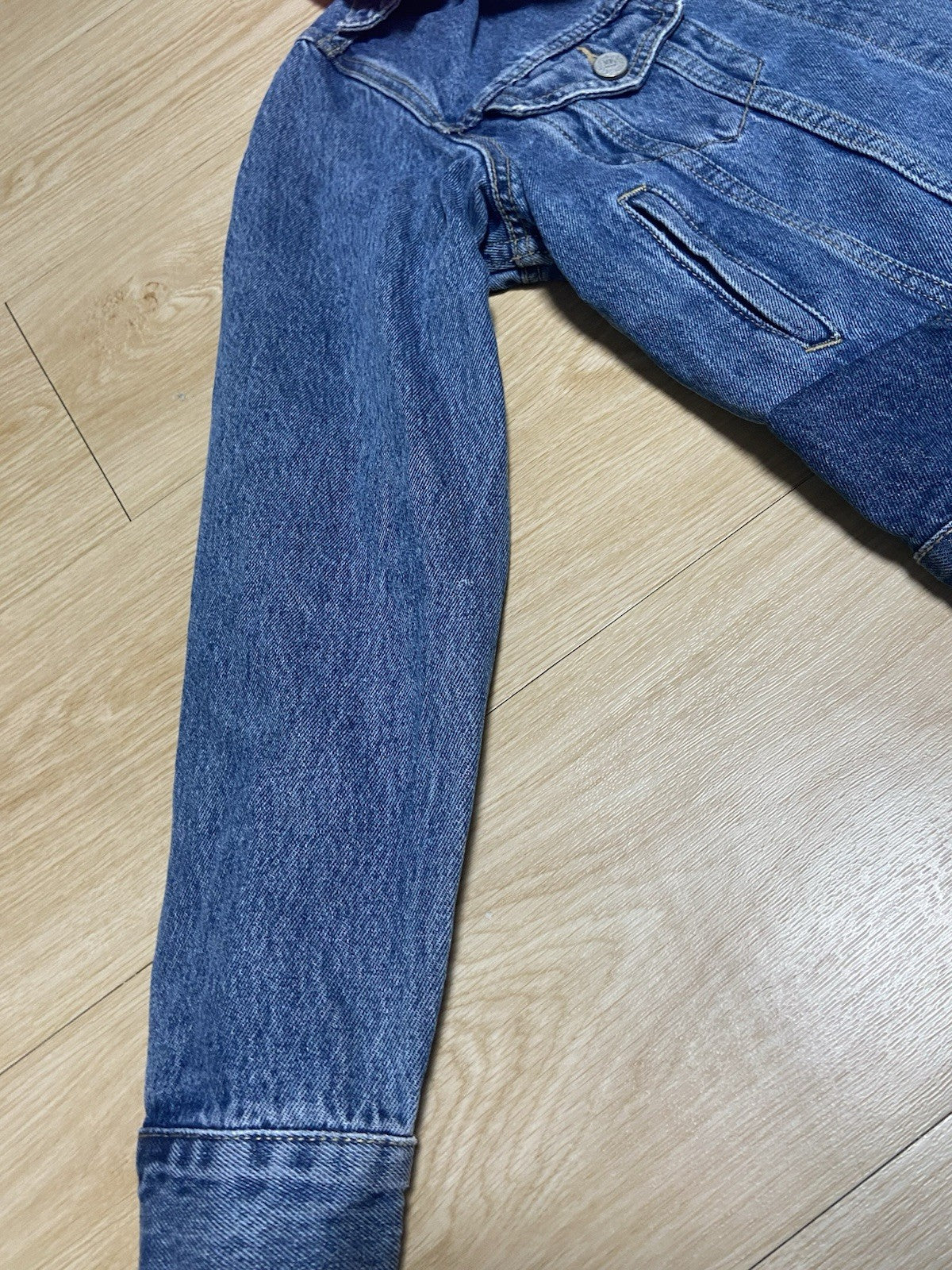S VETEMENTS cropped reworked pink hoodded denim jacket