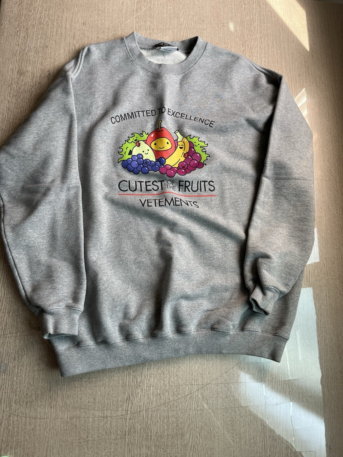 XS Vetements cutiest of the fruits oversized sweatshirts