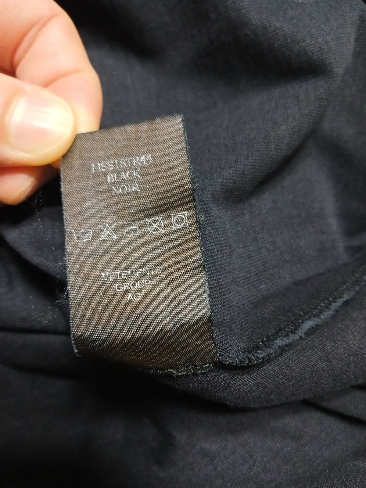 Xs vetements gmbh metal logo oversized long sleeve shirt