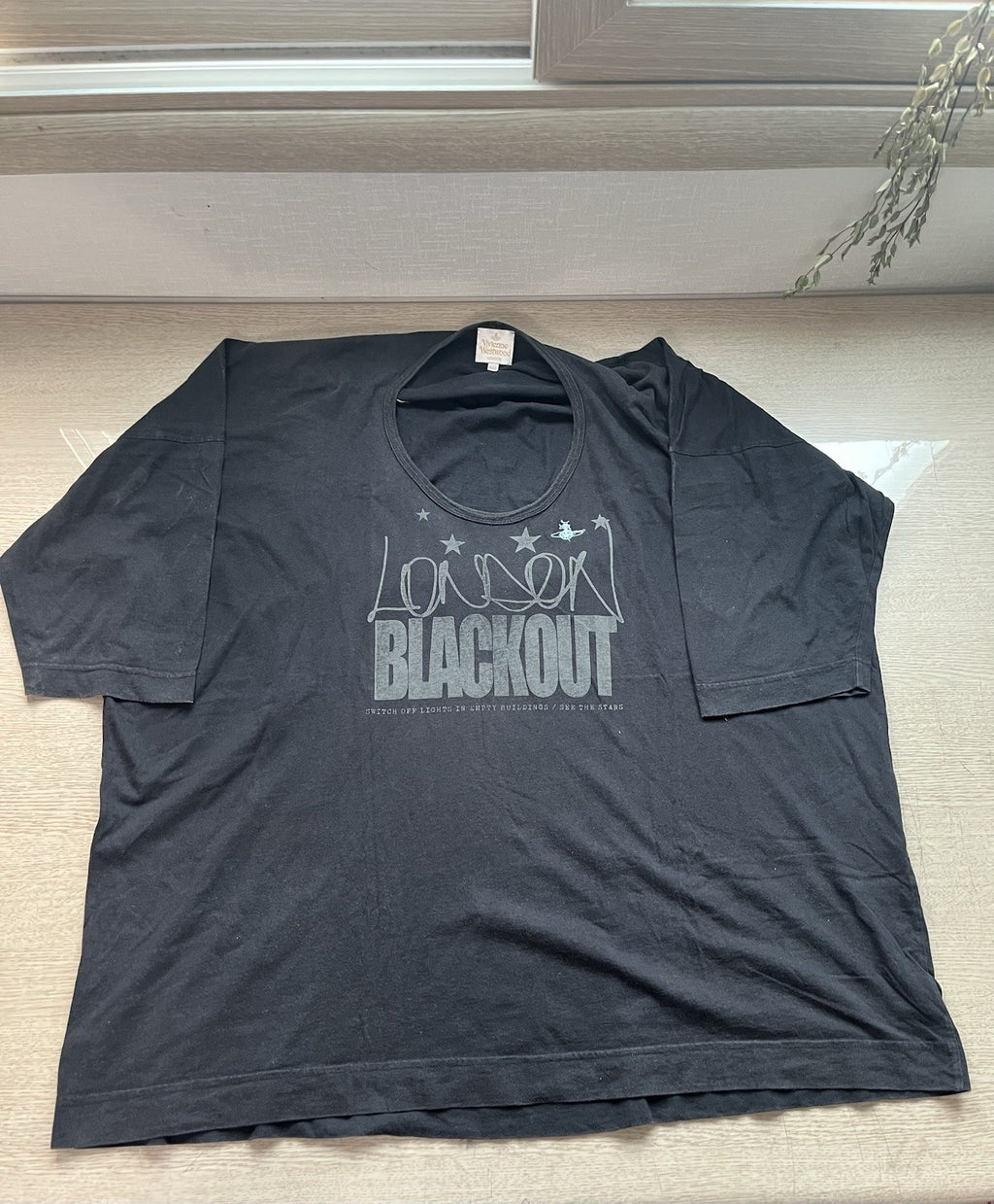 OS Vivienne Westwood gold label london blackout over t shirt