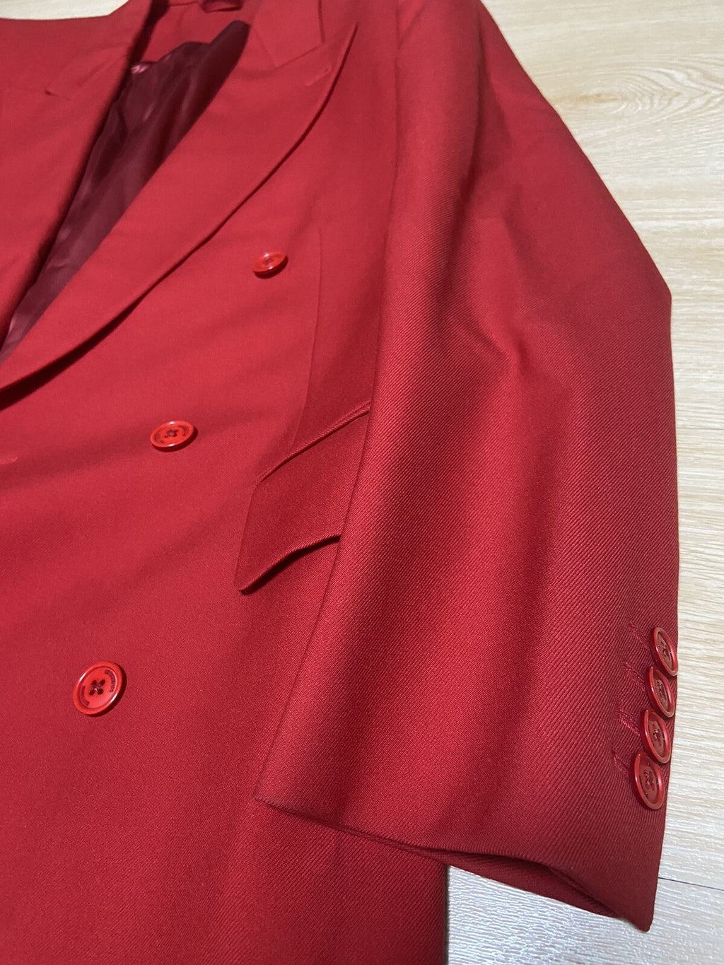 M Vetements FW17 oversized Red coat