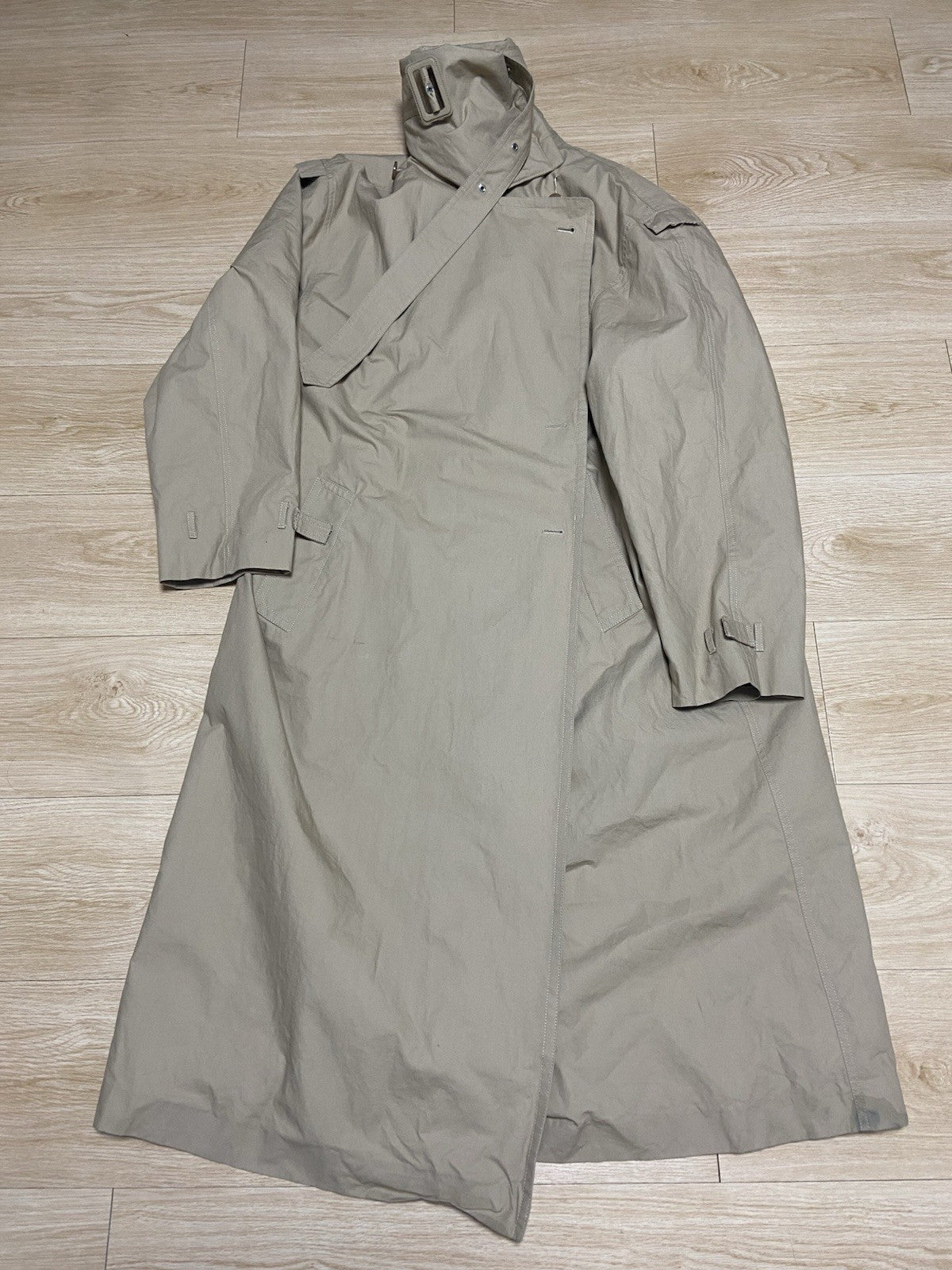 L Vetements incognito Oversized trench coat jacket