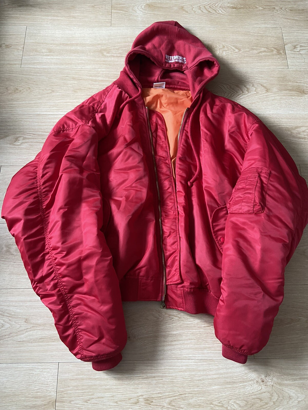 XS VETEMENTS fw16 Oversized RED bomber jacket