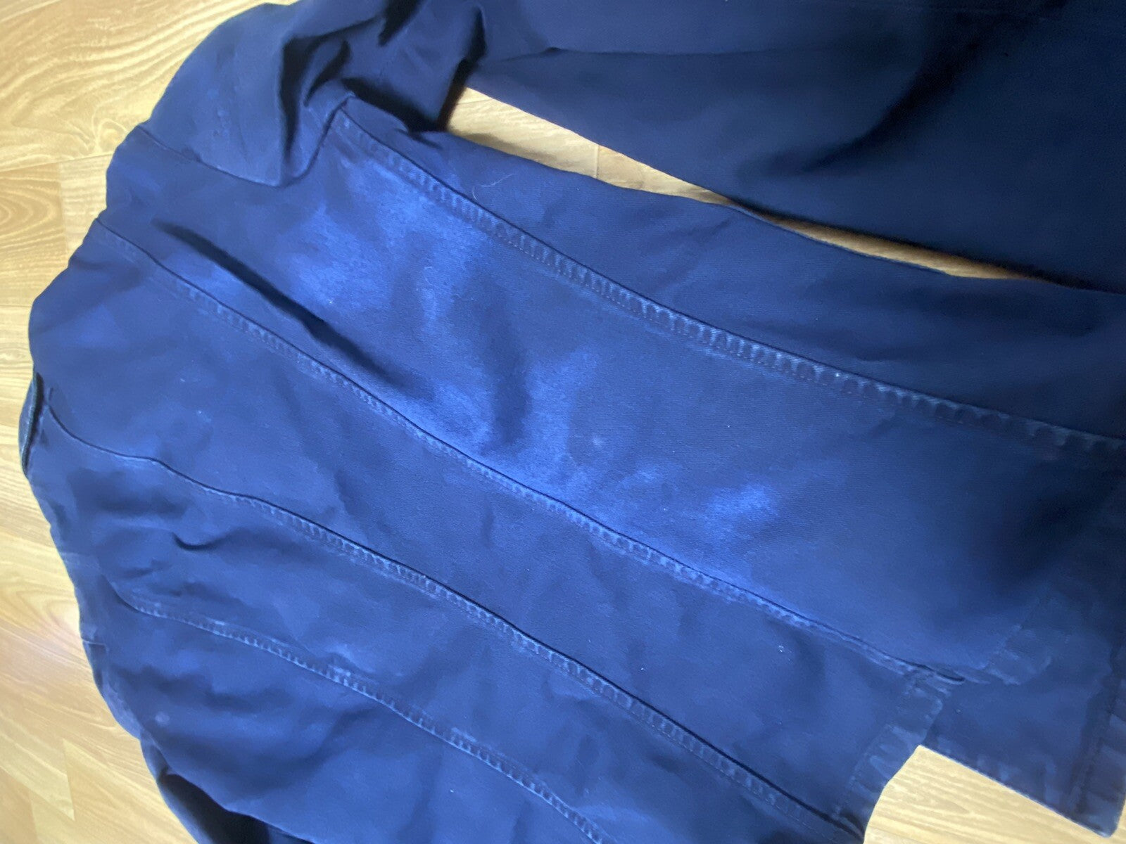 38 Chanel three buttons denim jacket