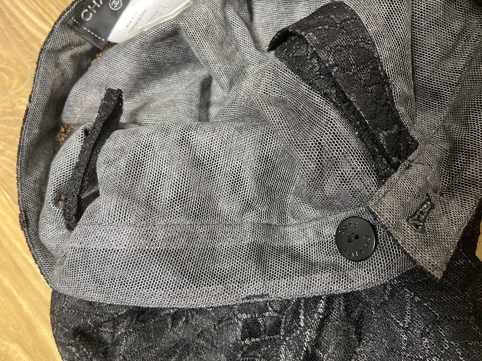 36 Chanel Triangle mesh viscose pants jeans